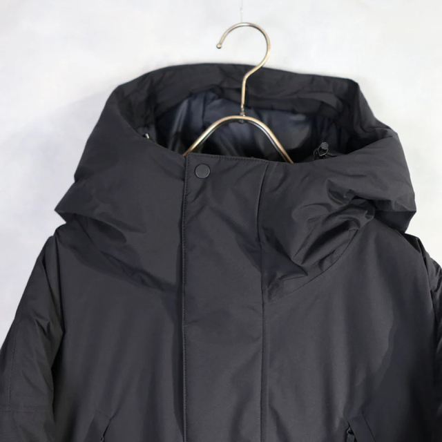 HYKE(ハイク)のHYKE Pertex Hooded Padded military coat メンズのジャケット/アウター(ダウンジャケット)の商品写真