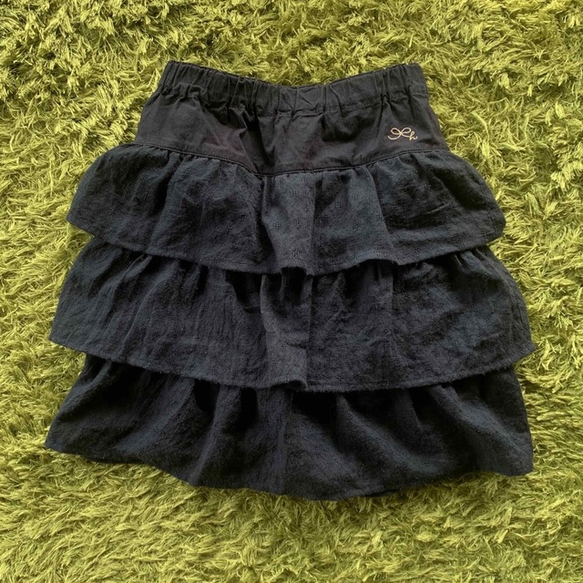 KinKi Kids(キンキキッズ)の▷ ハッカキッズ　130cm ティアードスカート キッズ/ベビー/マタニティのキッズ服女の子用(90cm~)(スカート)の商品写真