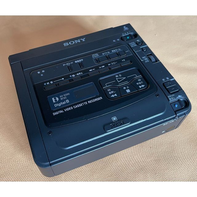 SONY(ソニー)の【新品】SONY デジタルビデオカセットレコーダー GV-D200 スマホ/家電/カメラのテレビ/映像機器(その他)の商品写真