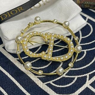 ディオール(Christian Dior) ブローチ/コサージュの通販 400点以上 ...