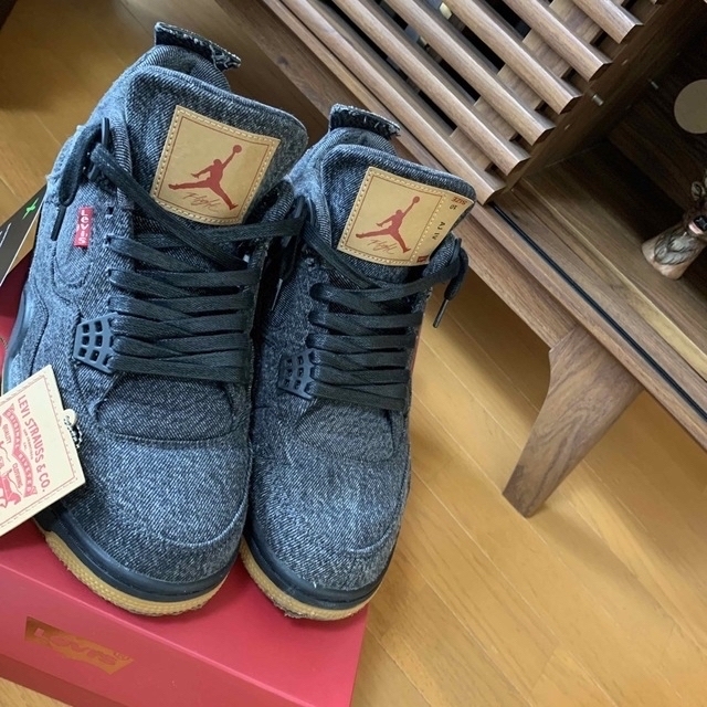 【 再値下げ】NIKE JORDAN 4 LEVI'S Black ジョーダン