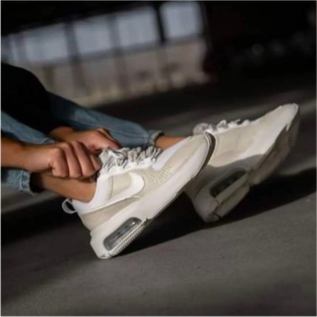 NIKE - NIKE エアマックスヴェローナ 海外限定 ベージュ ライトグレー