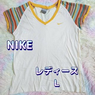 ナイキ(NIKE)の【取置中】NIKE　Vネック　Tシャツ　レディース　レインボー　マルチカラー(Tシャツ(半袖/袖なし))