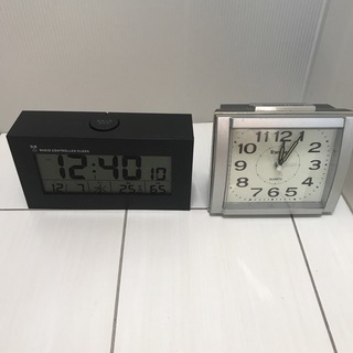 置き時計　デジタル時計　アナログ時計のセット(置時計)