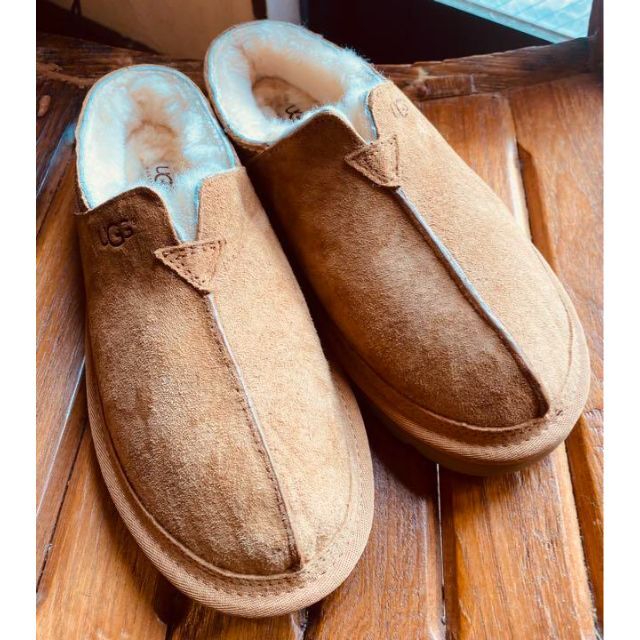 ⑦展示品✨綺麗めコーデ✨27⇒26cm素足履き✨UGG✨NEUMAN✨ニューマン-