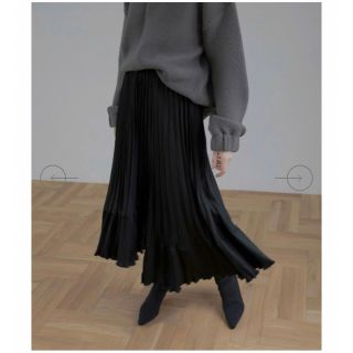 リエンダ(rienda)のMIELIINVARIANT Irregular Hem Pleat Skirt(ロングスカート)