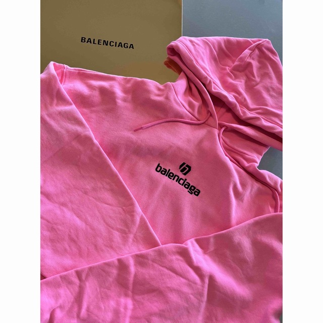 お歳暮 Balenciaga 水通しのみ!バレンシアガ パーカー - パーカー