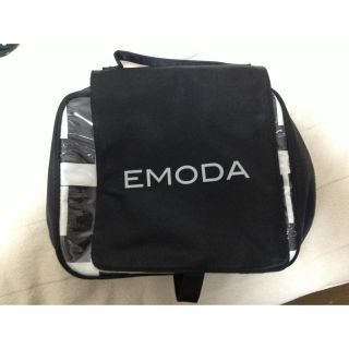 エモダ(EMODA)のEMODA柄トラベルポーチ(ポーチ)