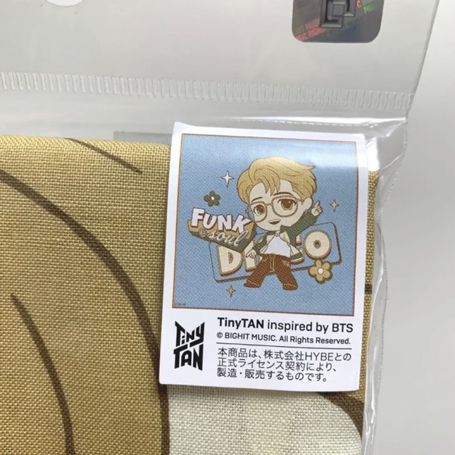 tinyTAN ランチクロス　ジミン　jimin  dynamite BTS エンタメ/ホビーのタレントグッズ(アイドルグッズ)の商品写真