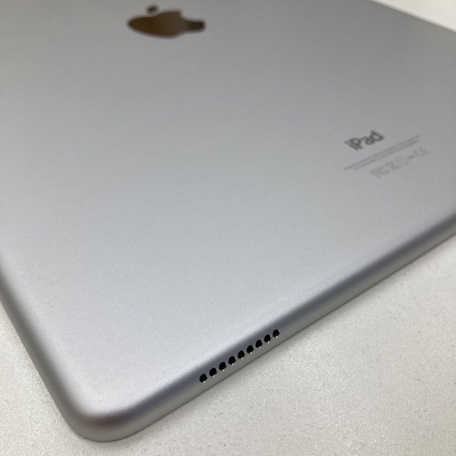 iPad(アイパッド)のiPad pro 128GB 12.9インチ Wi-Fiモデル スマホ/家電/カメラのPC/タブレット(タブレット)の商品写真