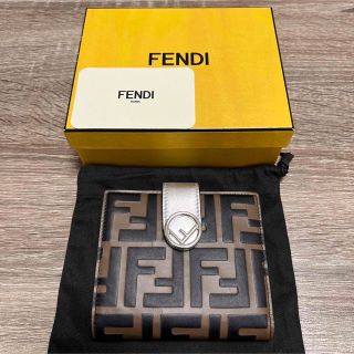 フェンディ(FENDI)の未使用　フェンディ　エフイズ　二つ折り財布　レザー(財布)