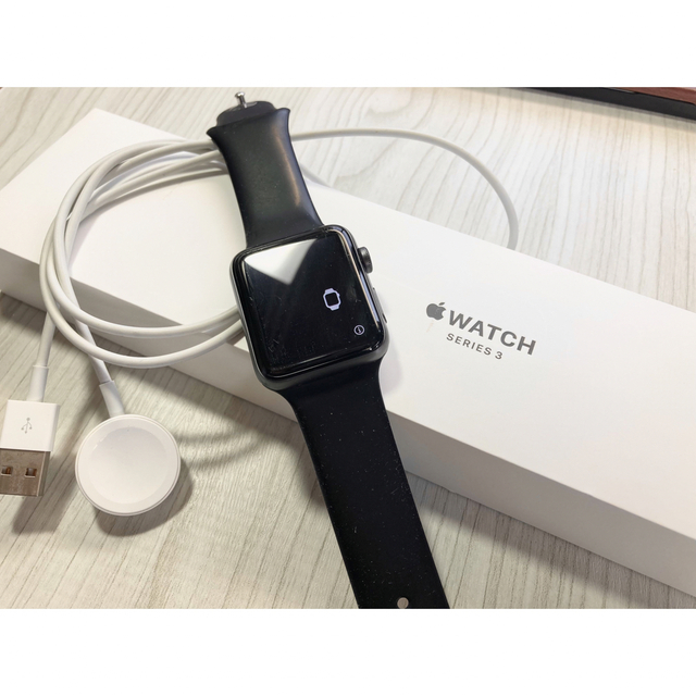 Apple Watch(アップルウォッチ)のApple Watch Series3（GPS）-42mm メンズの時計(腕時計(デジタル))の商品写真