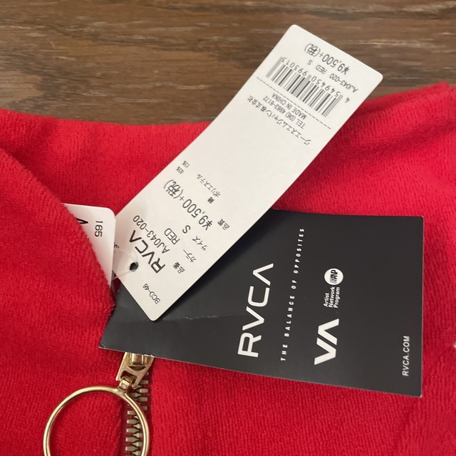 RVCA(ルーカ)のRVCA ルーカ ハーフジップ レディースのトップス(パーカー)の商品写真