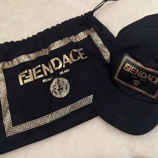 フェンディ(FENDI)のFENDI/VERSACE/Fendace/フェンダーチェ/ベースボールキャップ(キャップ)