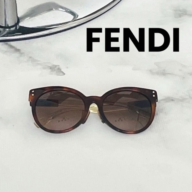 ファッション小物【美品！】FENDI　サングラス　オシャレ　めがね　フェンディ