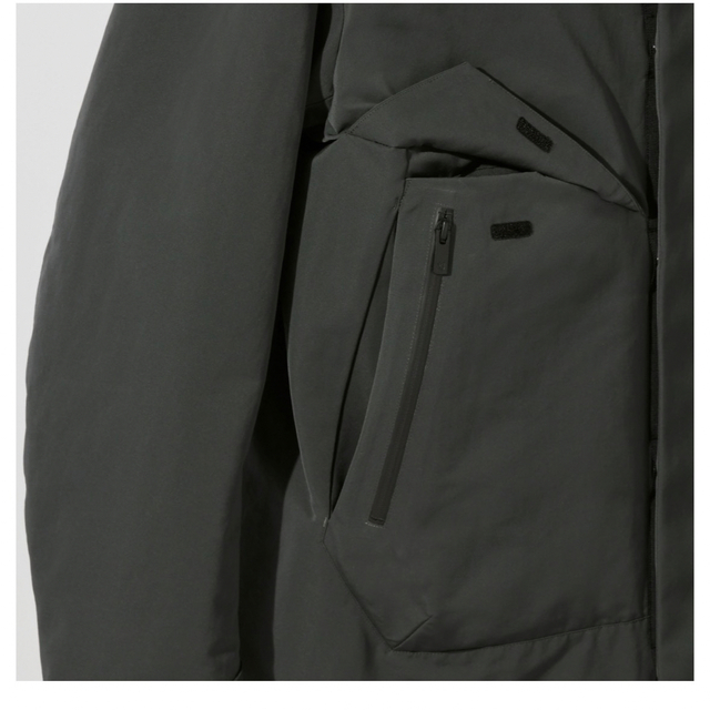 UNIQLO(ユニクロ)のUNIQLO +J ハイブリッドダウンオーバーサイズパーカー ダークグリーン メンズのジャケット/アウター(ダウンジャケット)の商品写真