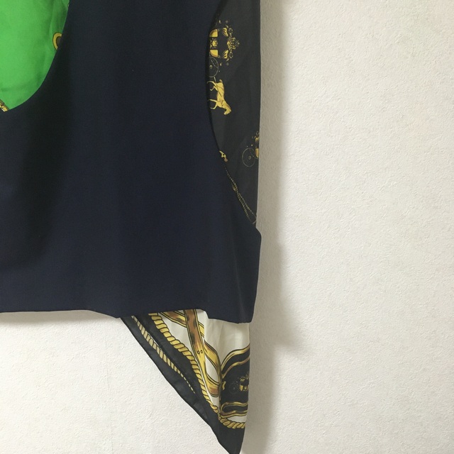 TOGA(トーガ)のH&M TOGA カットディテール　ウールスカート レディースのスカート(ひざ丈スカート)の商品写真