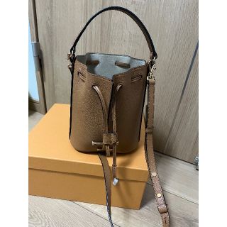 トッズ(TOD'S)の今週のみ値下タイムレス レザー バケット バッグ マイクロ(ショルダーバッグ)