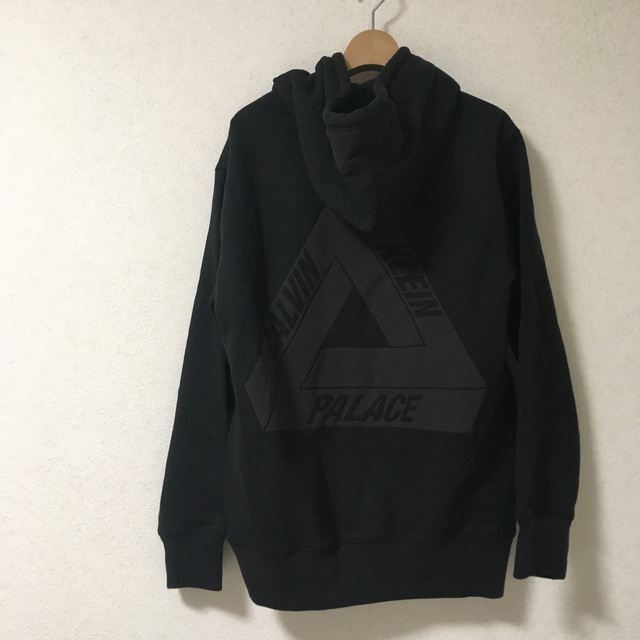 PALACE × CALVIN KLEIN CK1 フーディー　パーカー