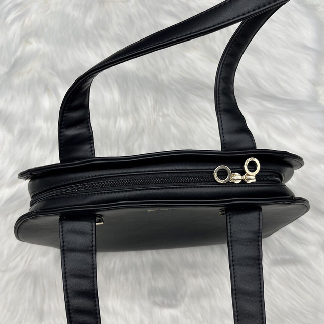 MARY QUANT(マリークワント)のMARY QUANT マリークワント ハンドバック レザー ブラック レディースのバッグ(ハンドバッグ)の商品写真