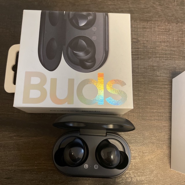 ワイヤレスイヤホン GALAXY BUDS BLACK 1