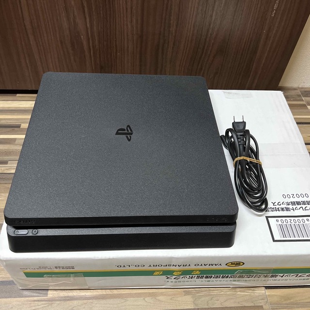 PlayStation 4 ジェット・ブラック 500GB CUH-2000A