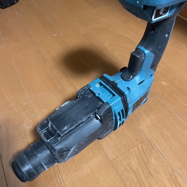 Makita(マキタ)のマキタ　ハンマドリル　HR182D スポーツ/アウトドアの自転車(工具/メンテナンス)の商品写真