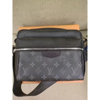 ヴィトン(LOUIS VUITTON) タイガ ショルダーバッグ(メンズ)の通販 300