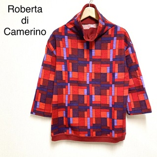 ロベルタディカメリーノ(ROBERTA DI CAMERINO)のロベルタ ディ カメリーノ／ニット セーター 美品(ニット/セーター)