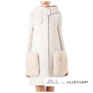 ジルバイジルスチュアート(JILL by JILLSTUART)の【新品】ジルスチュアート　ファーポケット　フォックスファー　コート(ロングコート)