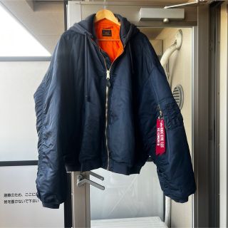 ヴェトモン(VETEMENTS)のvetements MA-1 フード付 ボンバージャケット(フライトジャケット)