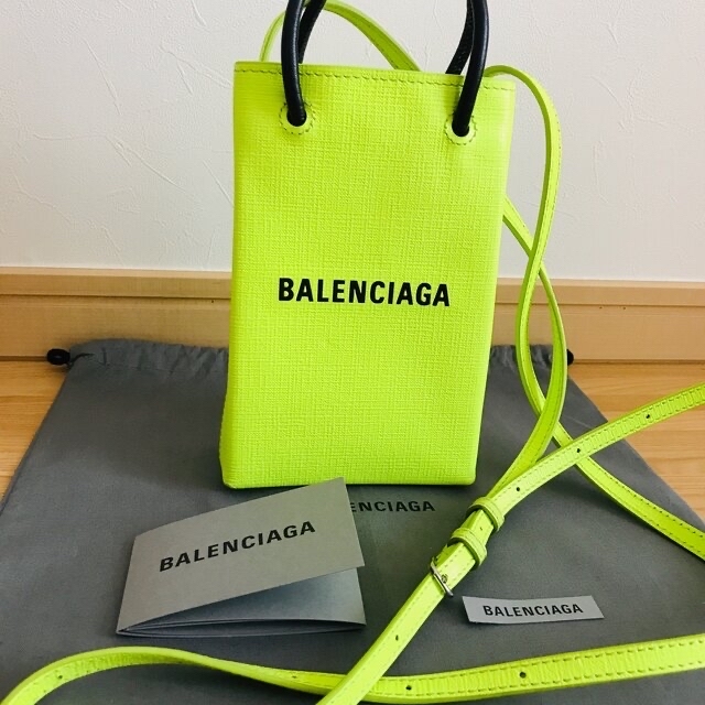価格は安く Balenciaga 美品 バレンシアガ エブリデイ ショッピング