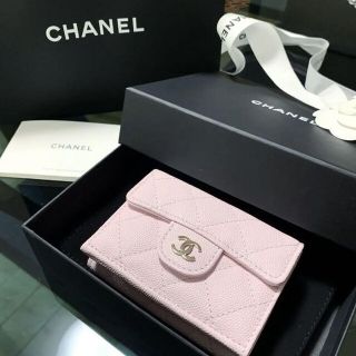CHANEL - CHANEL シャネル 財布 2022SS ミニ財布 ピンク レア 全新品の CHANEL - CHANEL シャネル 財布 2022SS ミニ財布 ピンク レア 全新品の