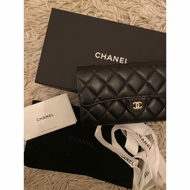 CHANEL キャビアスキン　財布