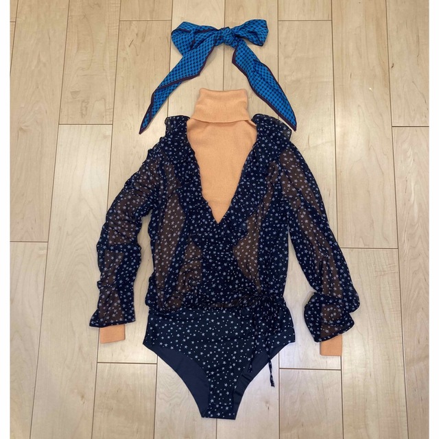 9日迄☆vintage zara star printed bodysuits レディースのトップス(シャツ/ブラウス(長袖/七分))の商品写真