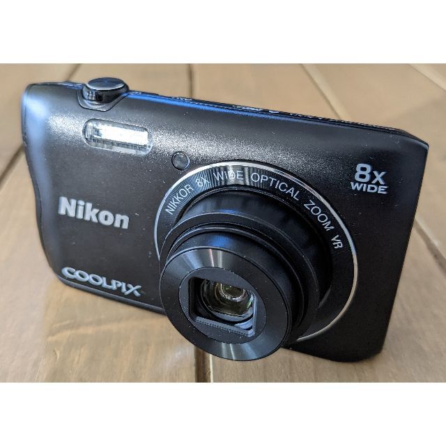 Nikon(ニコン)のNikon COOLPIX A300 デジカメ スマホ/家電/カメラのカメラ(コンパクトデジタルカメラ)の商品写真