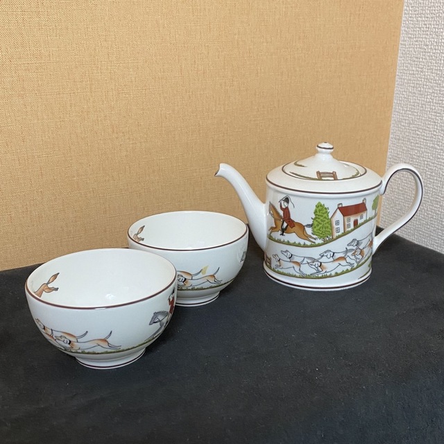 WEDGWOOD ハンティングシーン カップ&ティーポット 大流行中！ .0