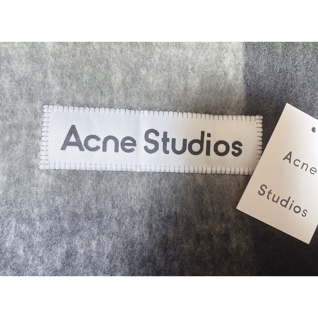 Acne Studios(アクネストゥディオズ)のAcne Studios アクネストゥディオズ マフラー メンズのファッション小物(マフラー)の商品写真