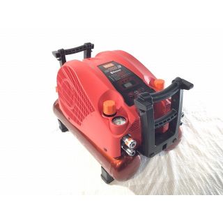 ☆未使用品☆MAX マックス 高圧 4口 エアコンプレッサ AK-HH1270EⅢ/AK-HH1270E3 エアーツール レッド 62661