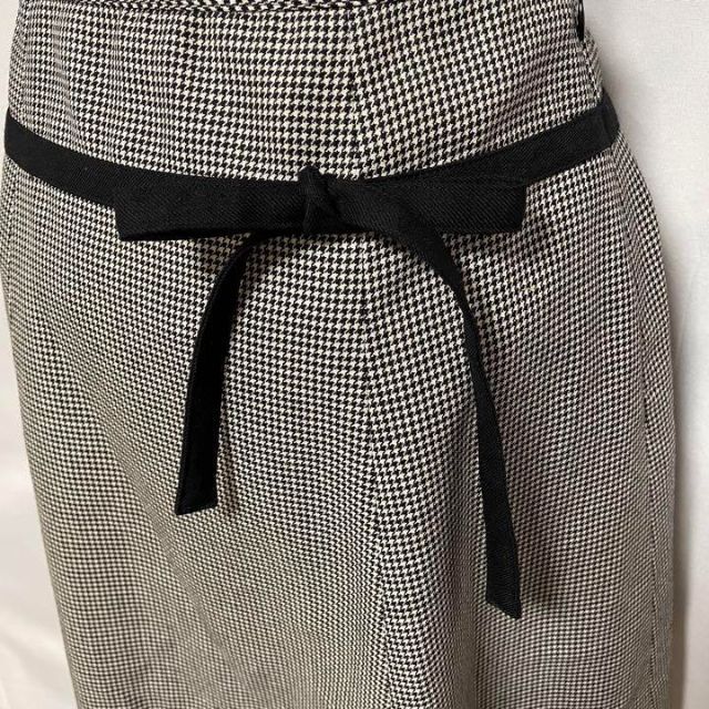 Yorkland(ヨークランド)のヨークランド　リボン　チェック　上品　スカート　オフィス　デート　OL 通勤 レディースのスカート(ひざ丈スカート)の商品写真