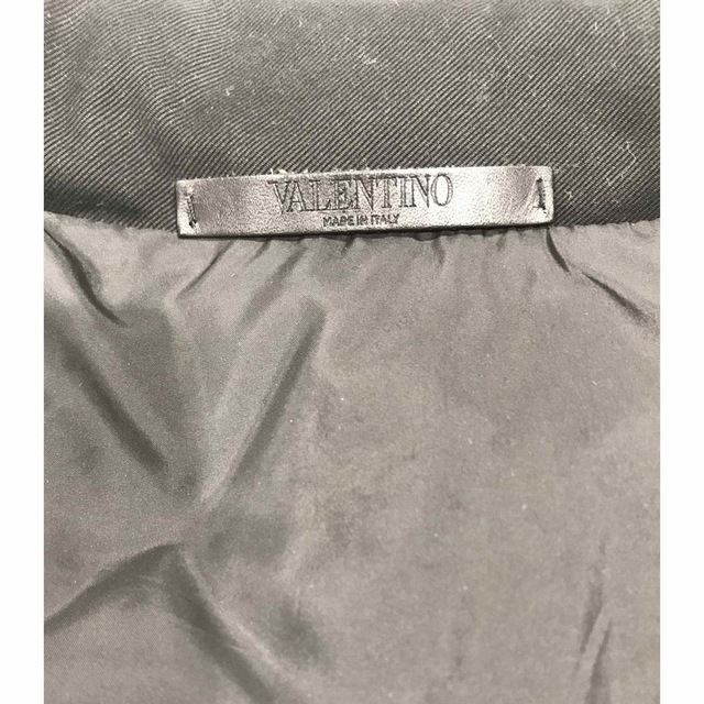 VALENTINO(ヴァレンティノ)のVALENTINO ダウンベスト メンズのジャケット/アウター(ダウンベスト)の商品写真