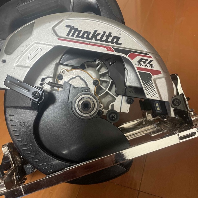 Makita(マキタ)のマキタ　マルノコHS631D スポーツ/アウトドアの自転車(工具/メンテナンス)の商品写真