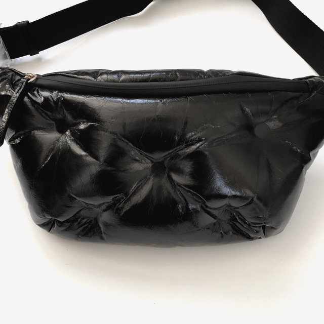新品 メゾン マルジェラ グラムスラム ブラック ボディバッグ ウエスト