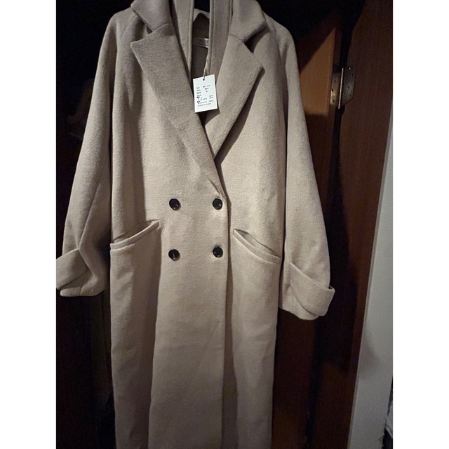 【SOLD OUT】blate 上質ウールダブルコート レディースのジャケット/アウター(ロングコート)の商品写真