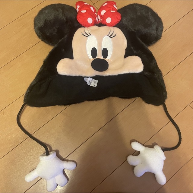 Disney(ディズニー)のディズニー　冬　ミニー　ファンキャップ　帽子 エンタメ/ホビーのおもちゃ/ぬいぐるみ(キャラクターグッズ)の商品写真