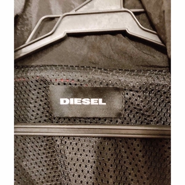 DIESEL(ディーゼル)のdiesel マウンテンパーカーマルチカラー メンズのジャケット/アウター(ナイロンジャケット)の商品写真