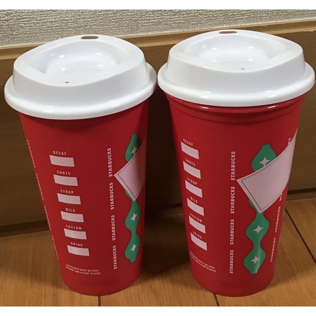 Starbucks(スターバックス)の新品・未使用品　スターバックス　ホリデー2022リユーザブルカップ2つセット インテリア/住まい/日用品のキッチン/食器(タンブラー)の商品写真