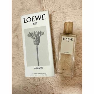 ロエベ(LOEWE)のオードゥ パルファン ロエベ001 ウーマン 50ml(香水(女性用))