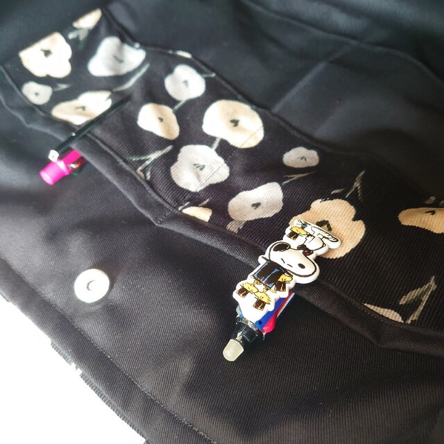 コーデュロイ　まんまる花　サイドポケット　肩掛けトートバッグ　ハンドメイド ハンドメイドのファッション小物(バッグ)の商品写真