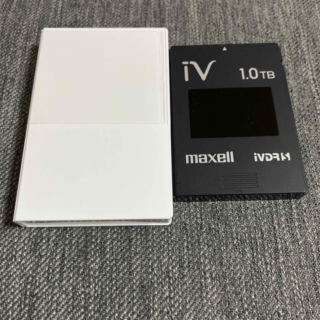maxell(マクセル)のmaxell iVDRカセット 1TB スマホ/家電/カメラのテレビ/映像機器(その他)の商品写真